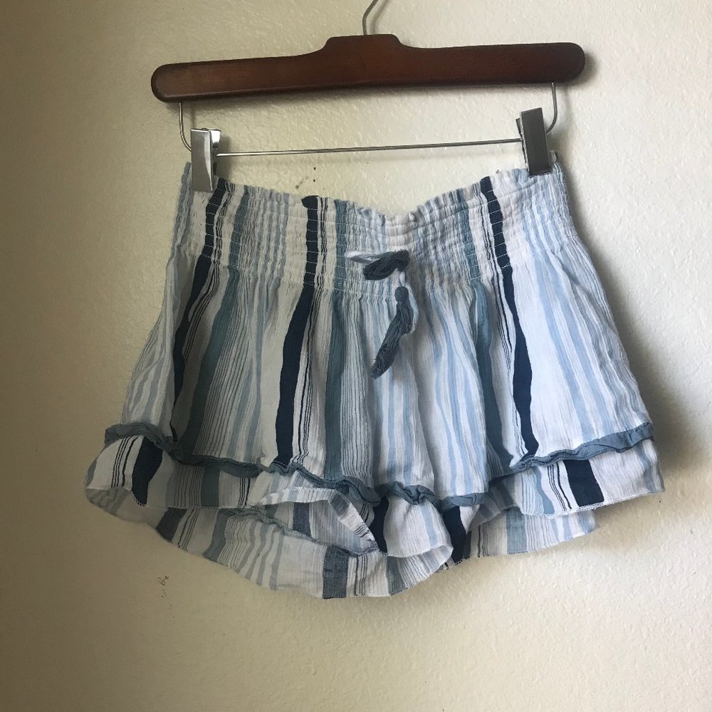 Blue and white loose shorts